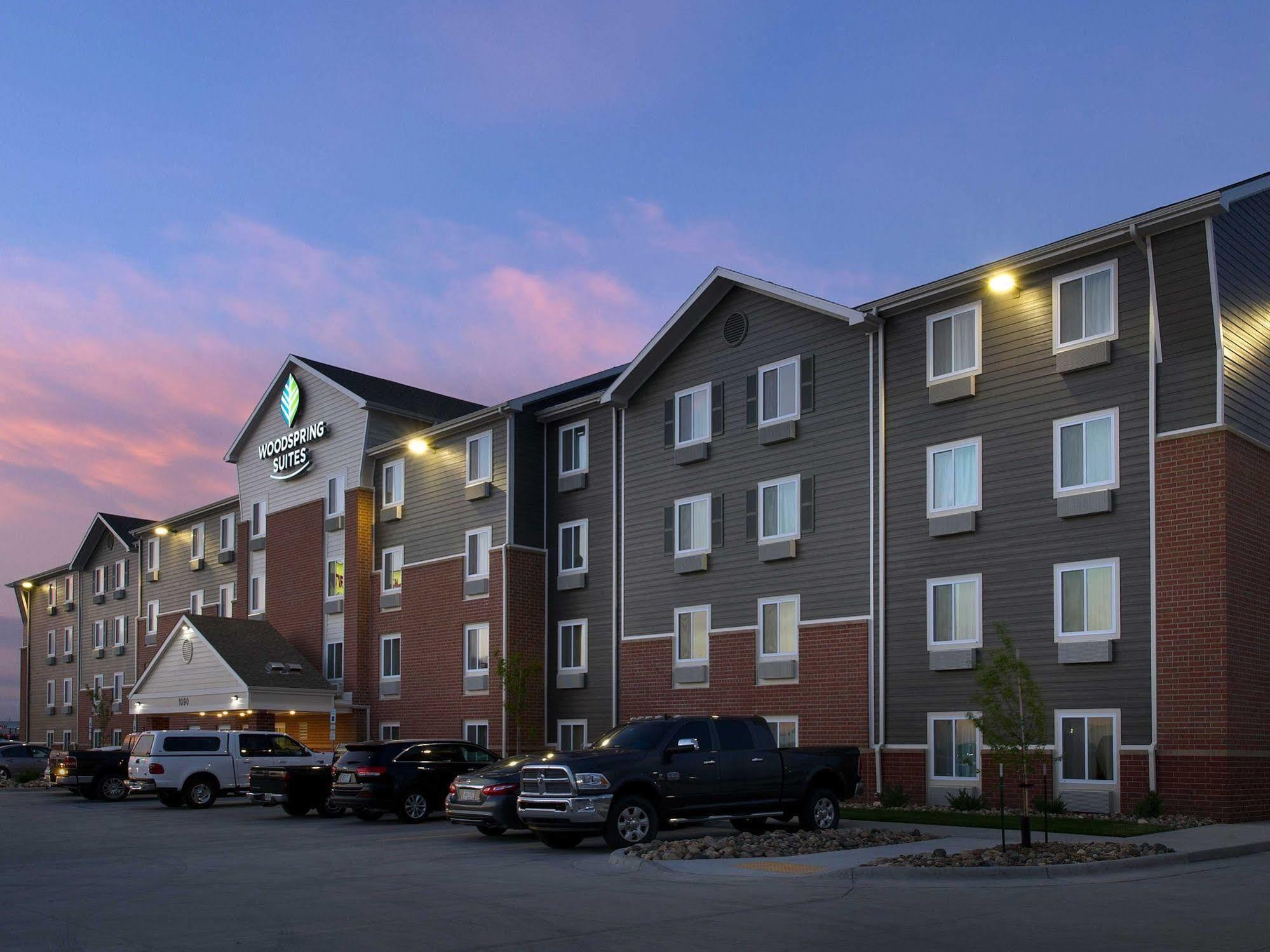 Woodspring Suites Fargo North Near Ndsu Exterior foto