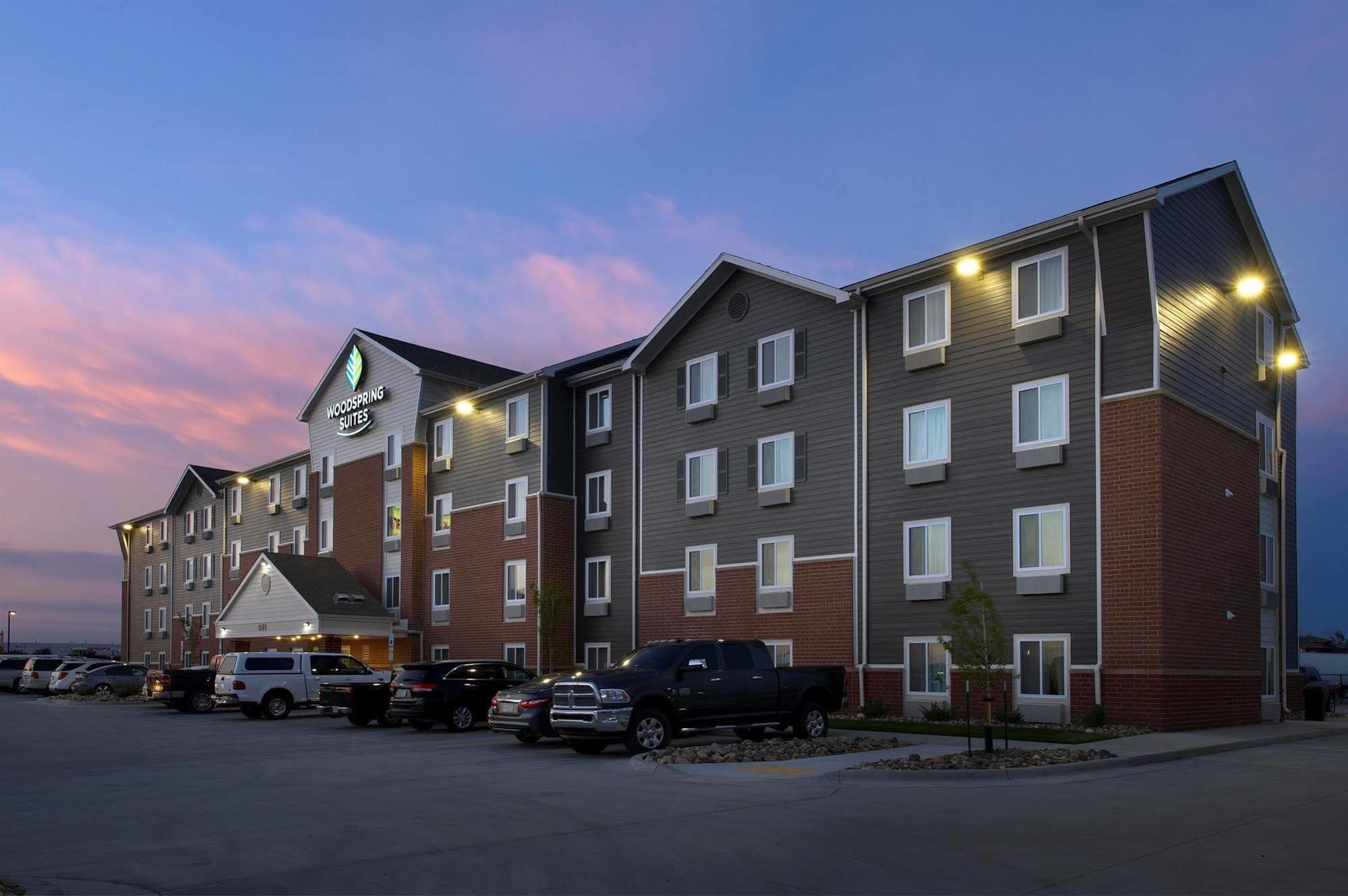 Woodspring Suites Fargo North Near Ndsu Exterior foto